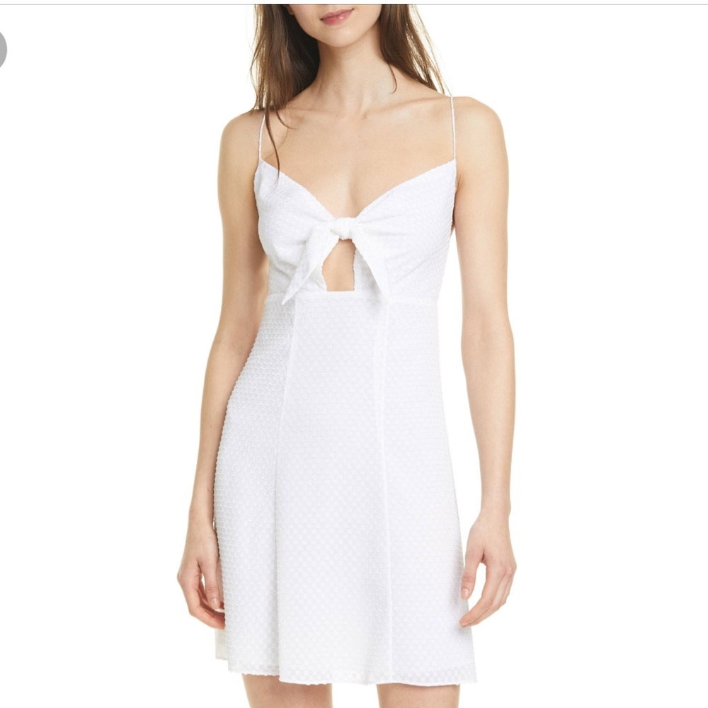 🆕Alice + Olivia white dress size 4